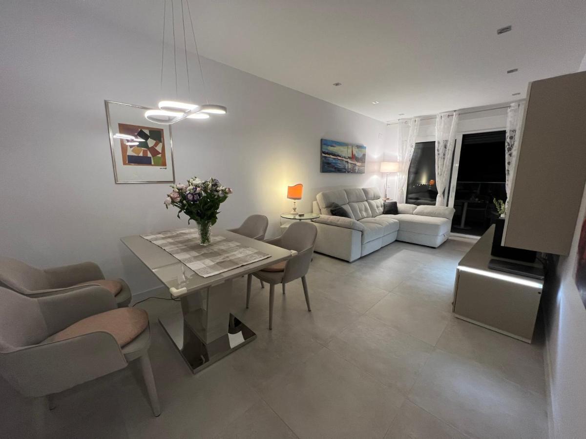 New Build Modern Ap 4 Min Walk To The Beach And Marbella Old Town Екстер'єр фото
